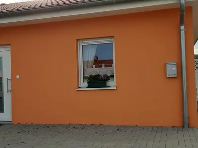 Hauseingang mit Terrasse