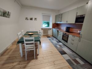 23663552-Ferienwohnung-5-Naunheim-300x225-4