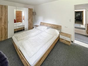 23823200-Ferienwohnung-4-Navis-300x225-3