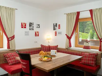 DiningRoom