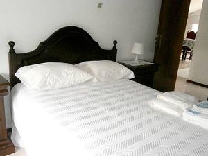 23997453-Ferienwohnung-8-Nazaré-300x225-1