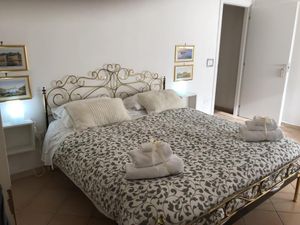 23178349-Ferienwohnung-7-Neapel-300x225-3