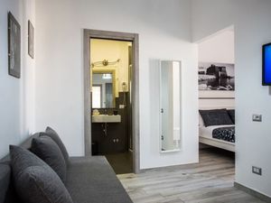 23543411-Ferienwohnung-3-Neapel-300x225-1