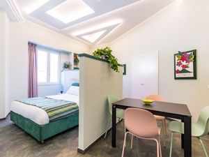 23543460-Ferienwohnung-2-Neapel-300x225-1