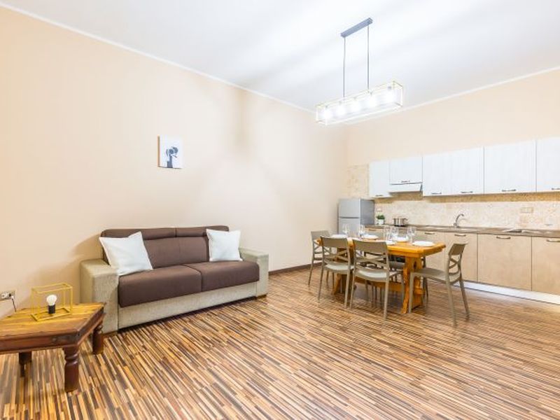 23914527-Ferienwohnung-6-Neapel-800x600-0