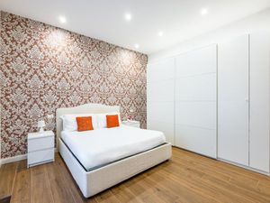 23922127-Ferienwohnung-6-Neapel-300x225-1