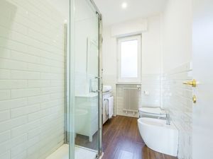 23922127-Ferienwohnung-6-Neapel-300x225-4