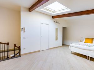 23514086-Ferienwohnung-9-Neapel-300x225-0