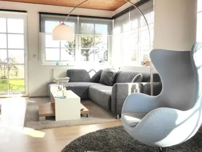 Wohnzimmer in der Ferienwohnung Bi Strun in Nebel auf Amrum