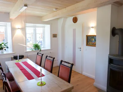Essbereich der Ferienwohnung Ruad Waanang in Nebel auf Amrum