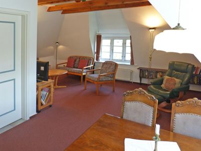 Wohnzimmer in der Ferienwohnung Sillo´s Hüs 3 in Nebel auf Amrum