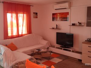 Ferienwohnung für 4 Personen (56 m²) in Nečujam