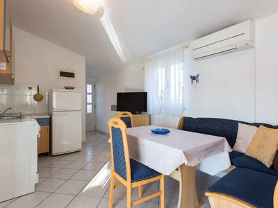 Ferienwohnung für 4 Personen (60 m²) in Nečujam 8/10