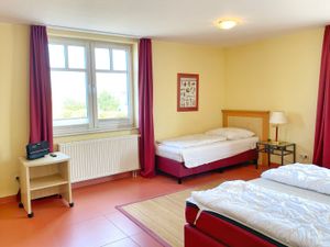 23441912-Ferienwohnung-3-Neddesitz auf Rügen-300x225-5