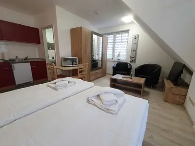 Ferienwohnung für 2 Personen (25 m²) in Neddesitz auf Rügen 1/6