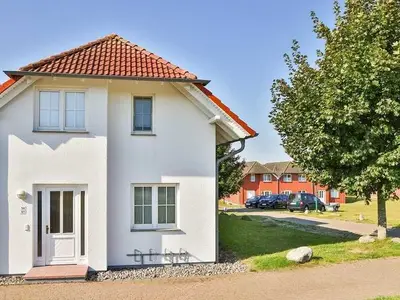 Ferienwohnung für 4 Personen (73 m²) in Neddesitz auf Rügen 1/10