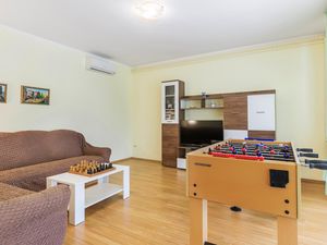 23720156-Ferienwohnung-7-Nedeščina-300x225-2