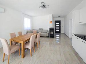 24048201-Ferienwohnung-4-Nedeščina-300x225-2