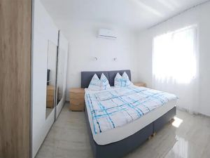 24048201-Ferienwohnung-4-Nedeščina-300x225-5