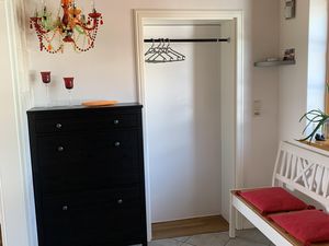 24008917-Ferienwohnung-2-Nehms-300x225-2