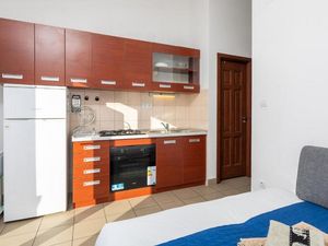 23916996-Ferienwohnung-4-Nemira-300x225-3