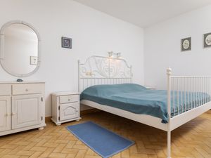 23927019-Ferienwohnung-4-Nemira-300x225-3