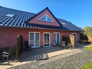 23960549-Ferienwohnung-5-Neppermin-300x225-3