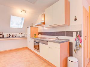 23964650-Ferienwohnung-4-Neppermin-300x225-5