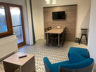 Photo, INSIDE, OUTSIDE