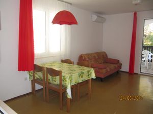 23043159-Ferienwohnung-4-Nerezine-300x225-3