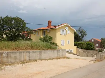 Ferienwohnung für 2 Personen in Nerezine 5/10