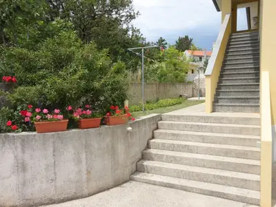 Ferienwohnung für 2 Personen in Nerezine 8/10