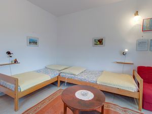 18321674-Ferienwohnung-5-Nerezine-300x225-2