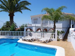 23553918-Ferienwohnung-5-Nerja-300x225-1