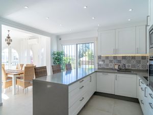 23554524-Ferienwohnung-5-Nerja-300x225-3