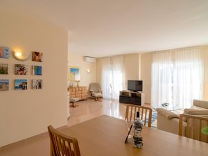 23558773-Ferienwohnung-4-Nerja-300x225-4