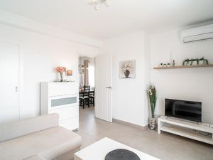 23697466-Ferienwohnung-4-Nerja-300x225-5