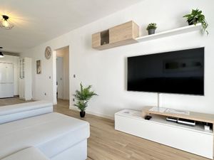 23562397-Ferienwohnung-4-Nerja-300x225-4