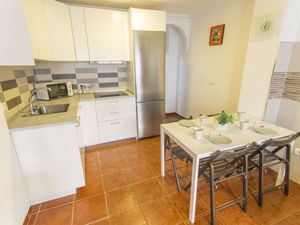 19293493-Ferienwohnung-3-Nerja-300x225-2