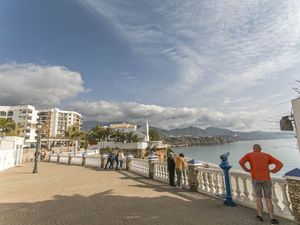 19293540-Ferienwohnung-4-Nerja-300x225-3