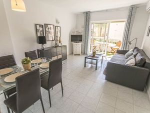 22048309-Ferienwohnung-4-Nerja-300x225-1