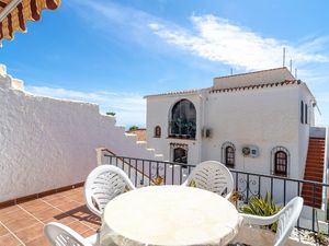 23584253-Ferienwohnung-4-Nerja-300x225-3