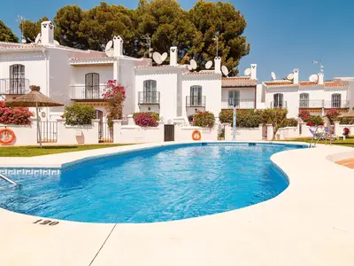 PoolOfHouse