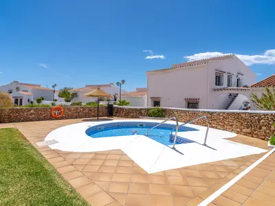 PoolOfHouse
