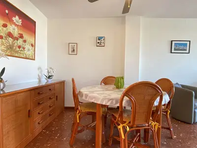 DiningRoom