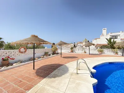 PoolOfHouse
