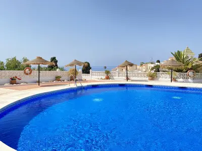 PoolOfHouse