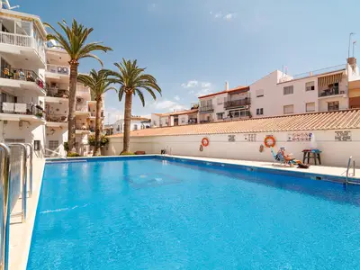 PoolOfHouse