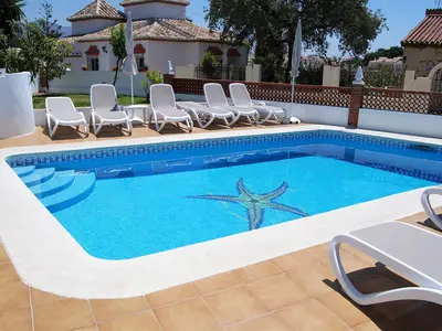 PoolOfHouse