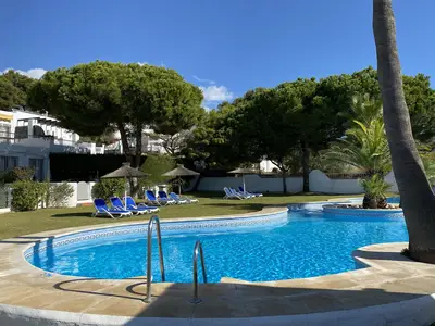 PoolOfHouse